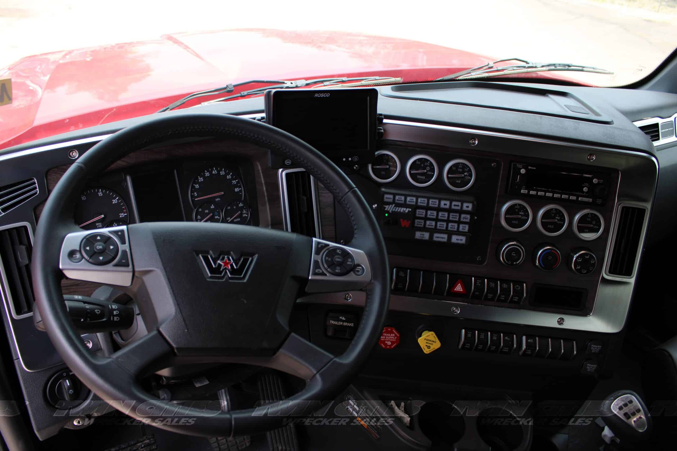 2025 WESTERN STAR 49X - Twin Cities Wrecker Sales
